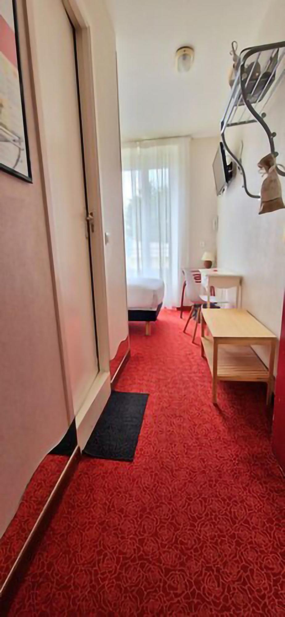 Brit Hotel Essentiel Pontivy Robic Εξωτερικό φωτογραφία