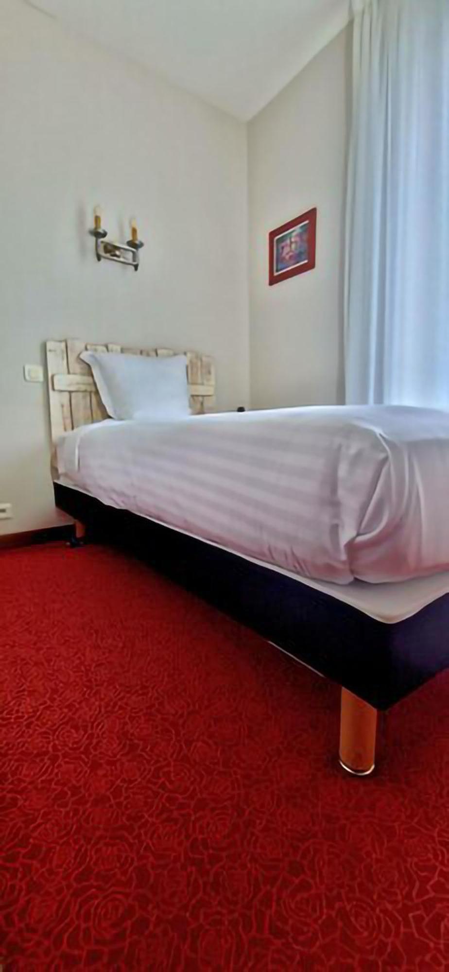 Brit Hotel Essentiel Pontivy Robic Εξωτερικό φωτογραφία