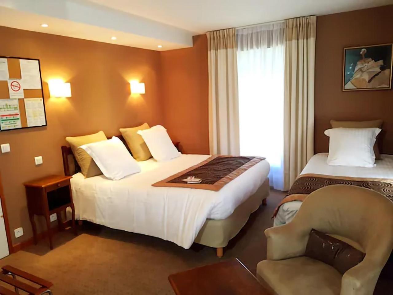 Brit Hotel Essentiel Pontivy Robic Εξωτερικό φωτογραφία