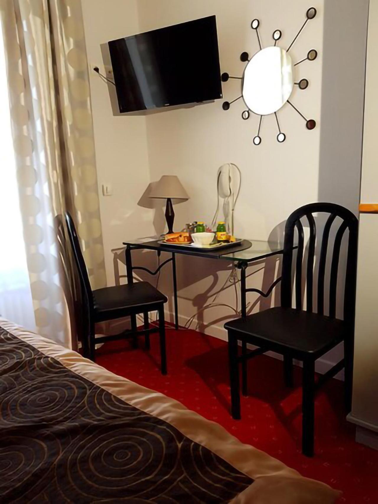 Brit Hotel Essentiel Pontivy Robic Εξωτερικό φωτογραφία