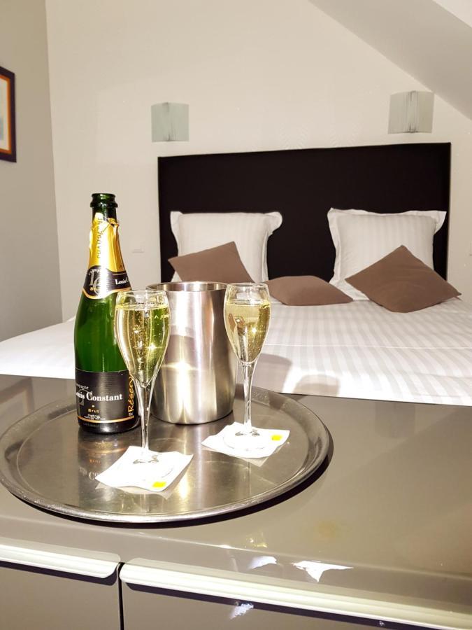 Brit Hotel Essentiel Pontivy Robic Εξωτερικό φωτογραφία